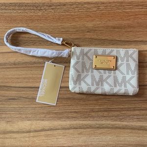 NWT- Michale Kors Small Wristlet